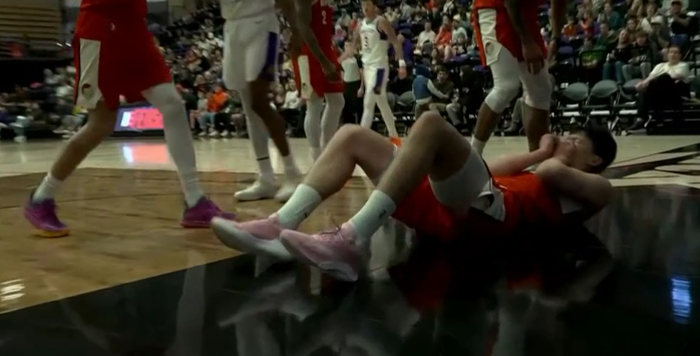 奇异果体育app-最后10分钟遭弃用!杨瀚森背靠背15+9+5献暴扣 被肘击后下场|太阳|NBA发展联盟|菲尼克斯太阳队|杨翰森|nba_新浪体育_新浪新闻