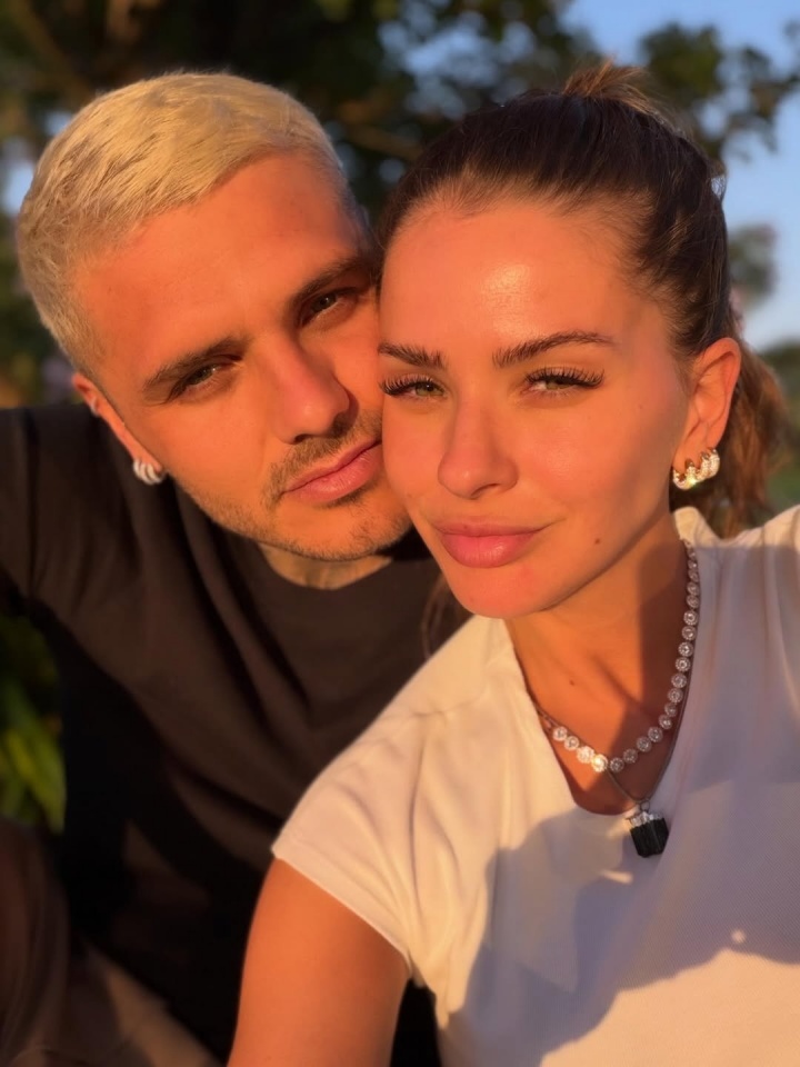 芒果体育官网首页-开启新生活！阿媒：伊卡尔迪与未婚妻随时可结婚，旺达已计划婚事