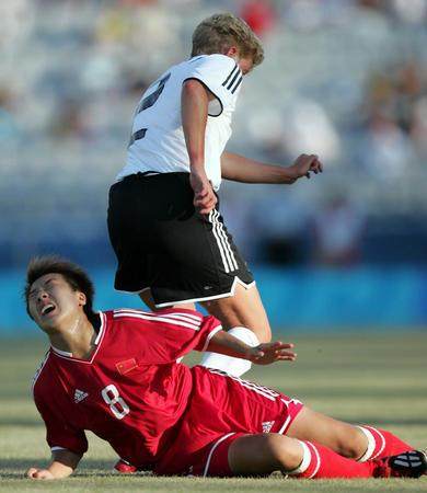 芒果体育官方网址-奥运女足分组抽签前瞻:美国荷兰 中国女足选哪个？